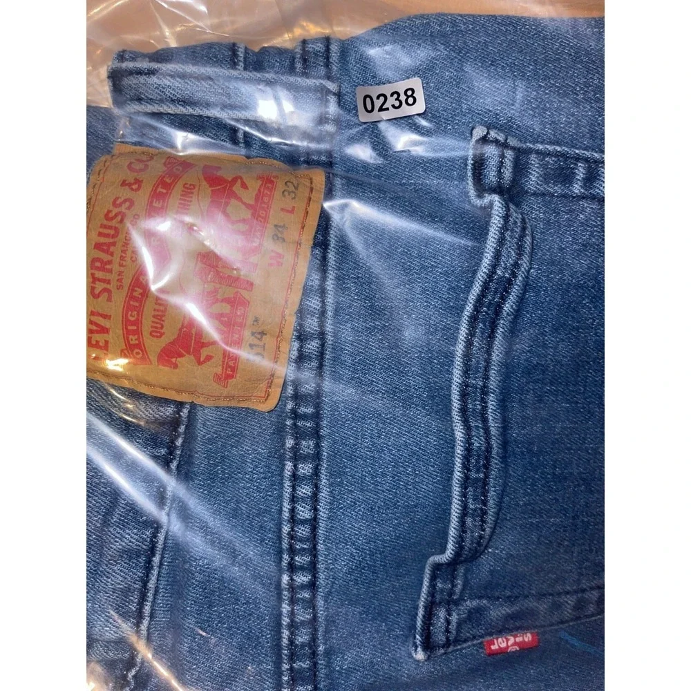 Levi's 514 Jeans Men's Size 34x32 Medium Wash Denim Straight Leg Cowboy